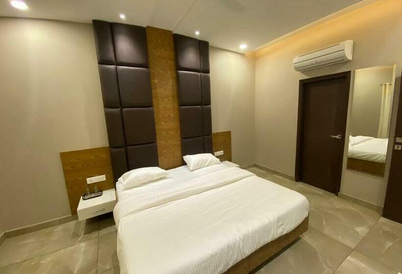 Quarto deluxe, The Retro Regency