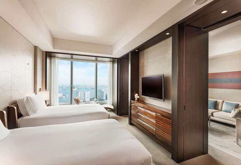 스위트, Hilton Okinawa Chatan Resort