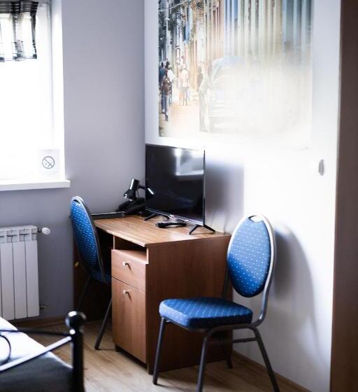 Номер Стандарт, Leo Hostel