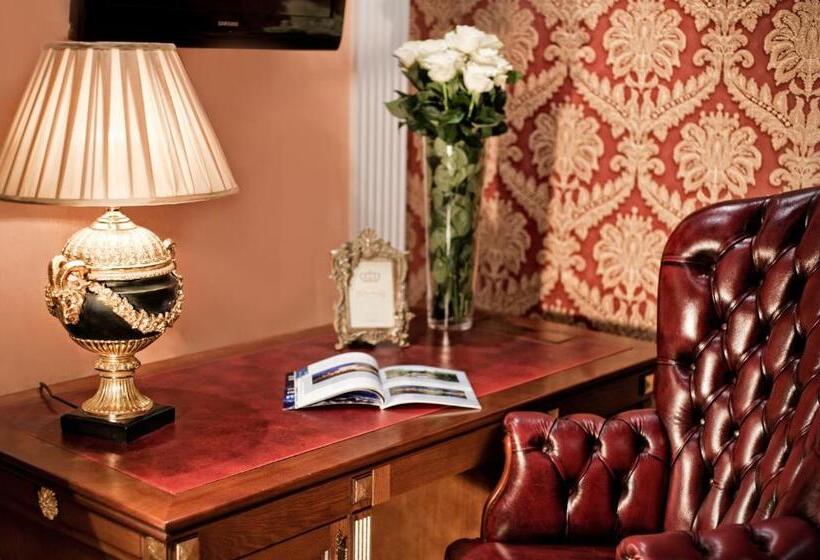 סוויטת 2 חדרי שינה, De Paris