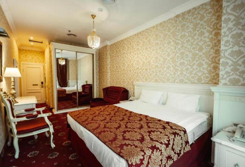 חדר סופריור, De Paris