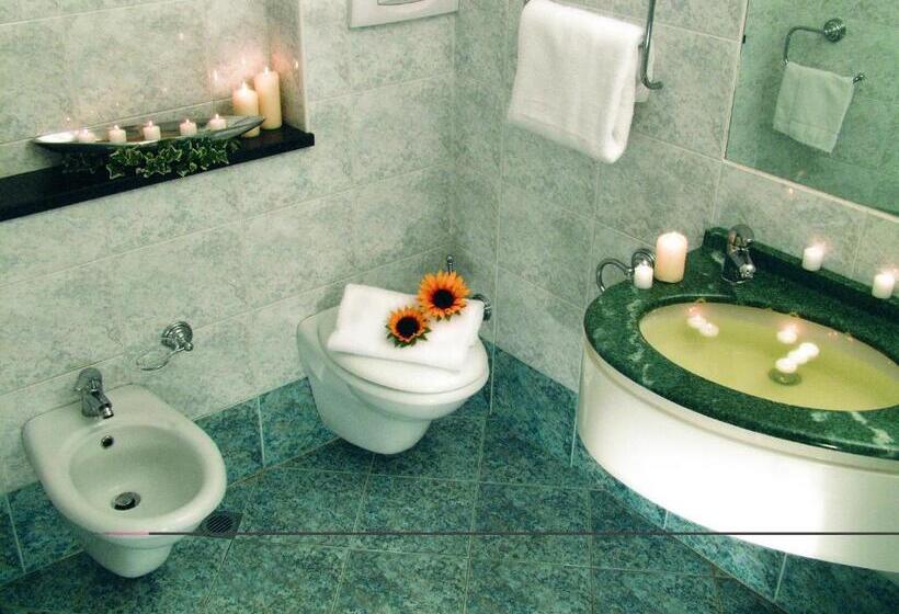 Suite Junior, Thea & Residence