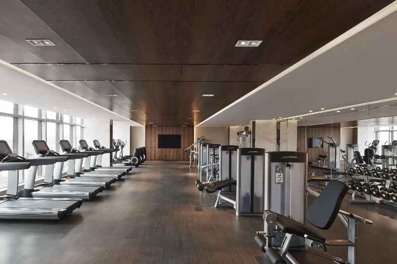 اتاق اجرایی با تخت بزرگ, Shanghai Marriott Hotel Parkview