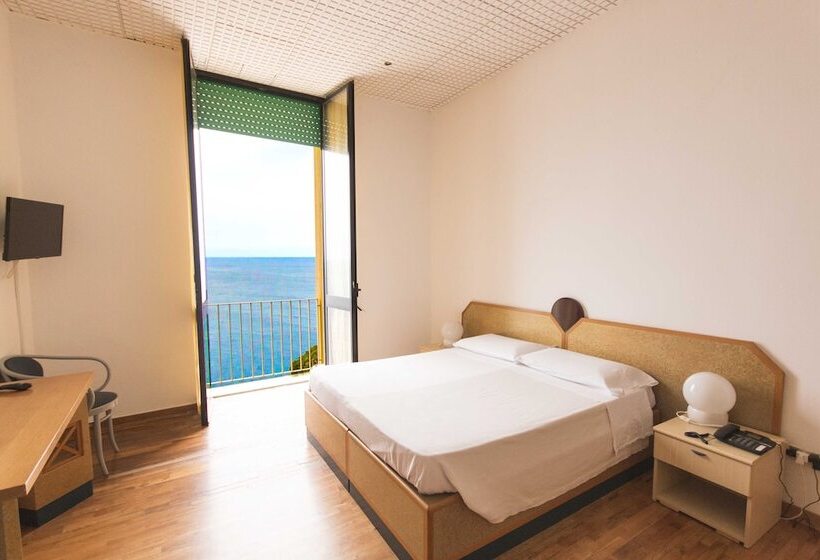 Номер Стандарт Вид на Море, Albergo Palazzo