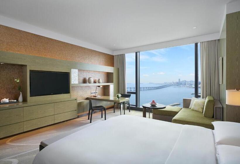 Номер Клуб Кровать Кинг, Grand Hyatt Dalian