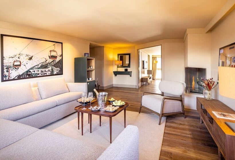 Люкс, Les Suites De La Potiniere