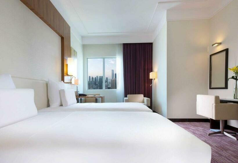 Апартаменты 2 Спальни, Pullman Dubai Jumeirah Lakes Towers