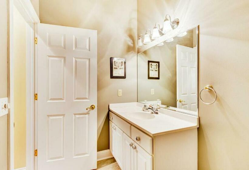 Апартаменты 3 Спальни, Beacon Court D
