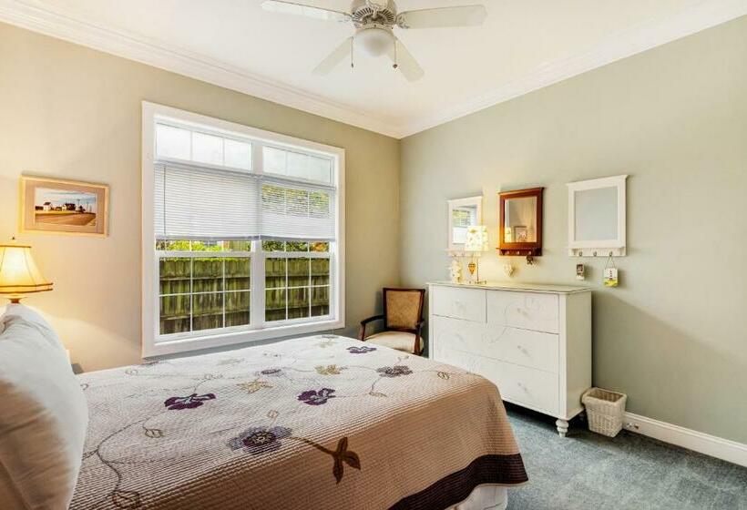 Апартаменты 3 Спальни, Beacon Court D