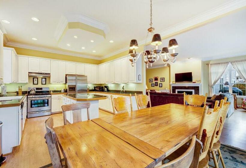 Апартаменты 3 Спальни, Beacon Court D
