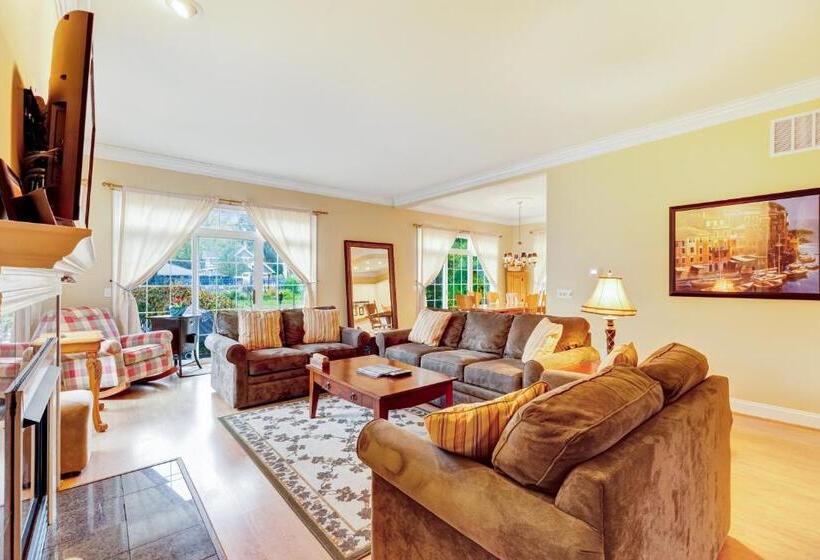 Апартаменты 3 Спальни, Beacon Court D