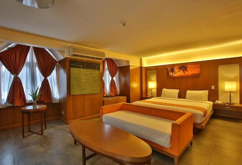 行政套房, Crown Regency Beach Resort
