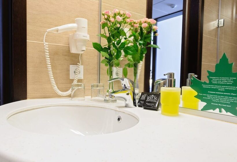 غرفة كومفورت, Rius Hotel Lviv