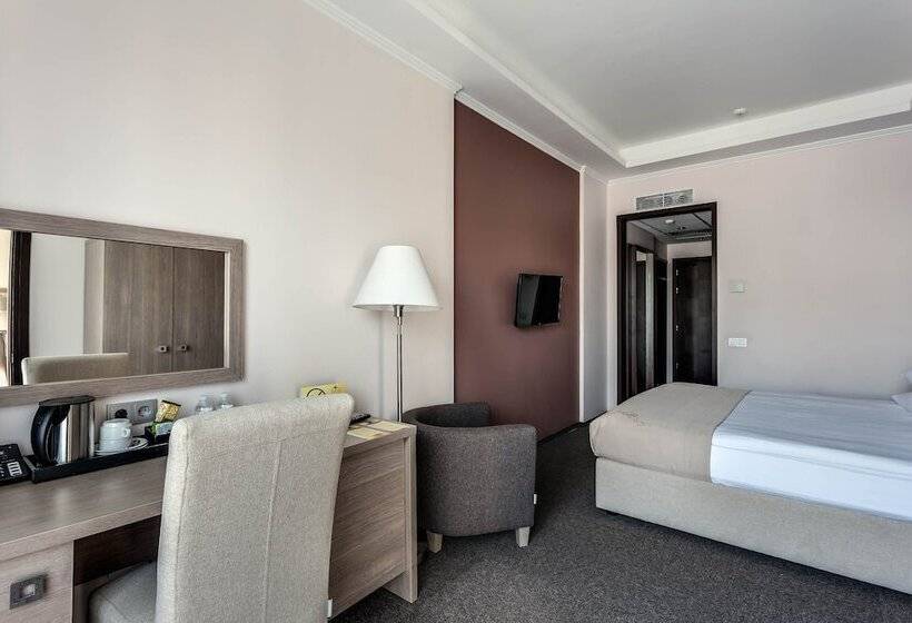 غرفة كومفورت, Rius Hotel Lviv