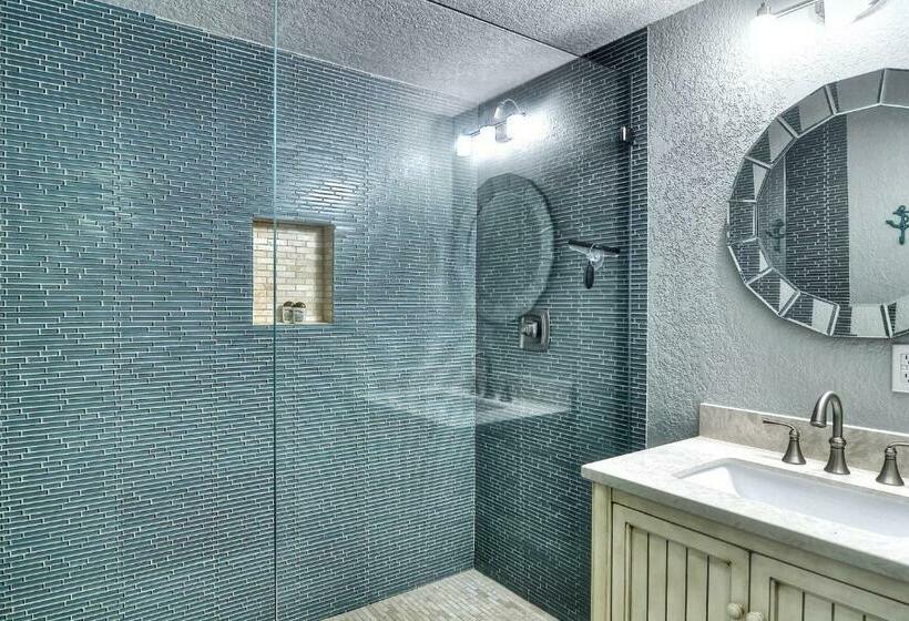 Апартаменты 2 Спальни, North Beach C