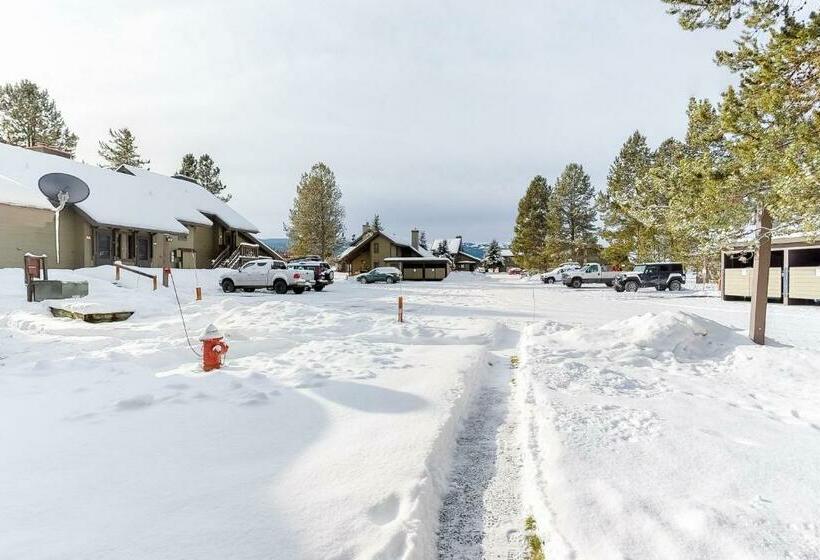 Апартаменты 1 Спальня, Yellowstone 28b