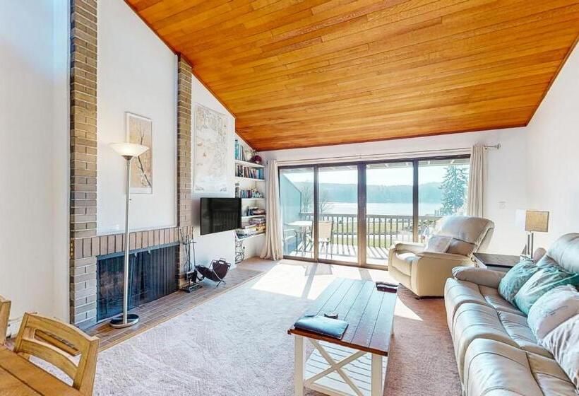 Апартаменты 2 Спальни, Port Ludlow Resort Condo