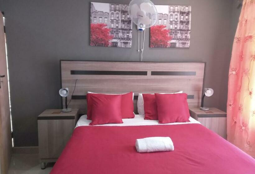 Family Suite, Kadichueni Guest House