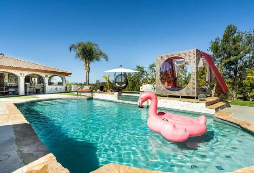 디럭스 스튜디오, Magic Villa Overlooking Pool Oasis