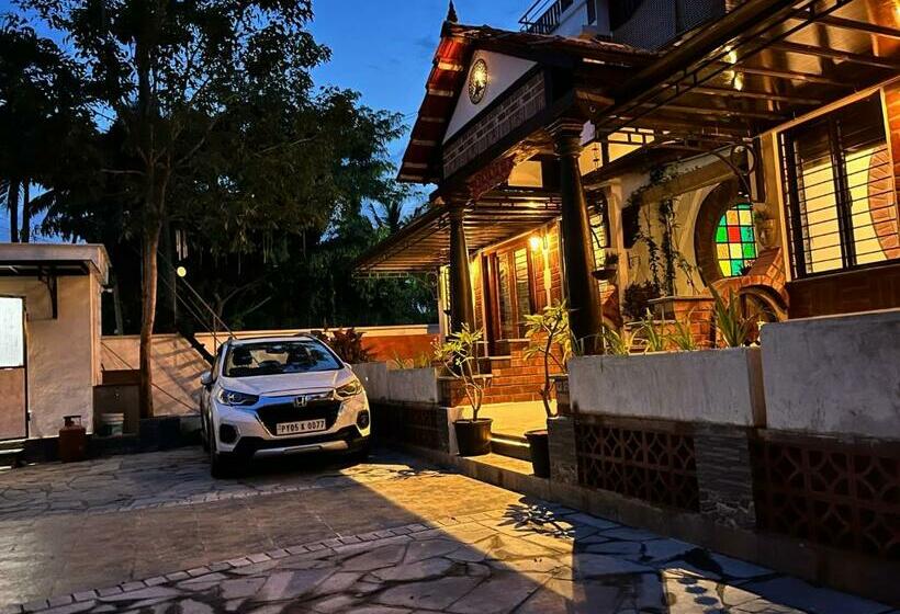 سوییت خانوادگی, Mermaid Farm House