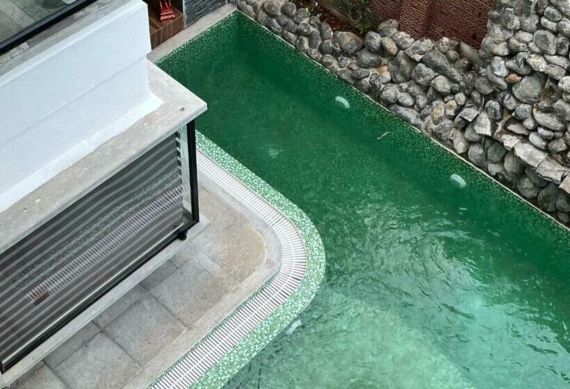 اتاق لوکس با بالکن, Mermaid Farm House