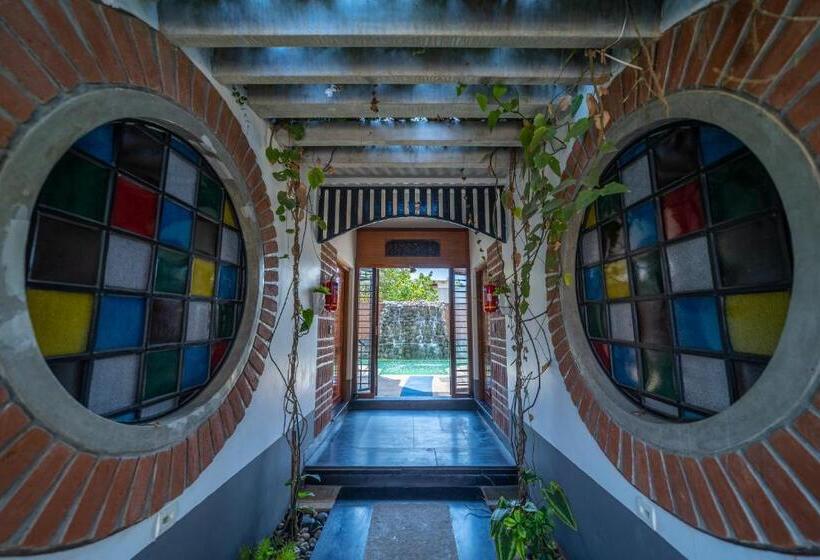 سوییت خانوادگی, Mermaid Farm House