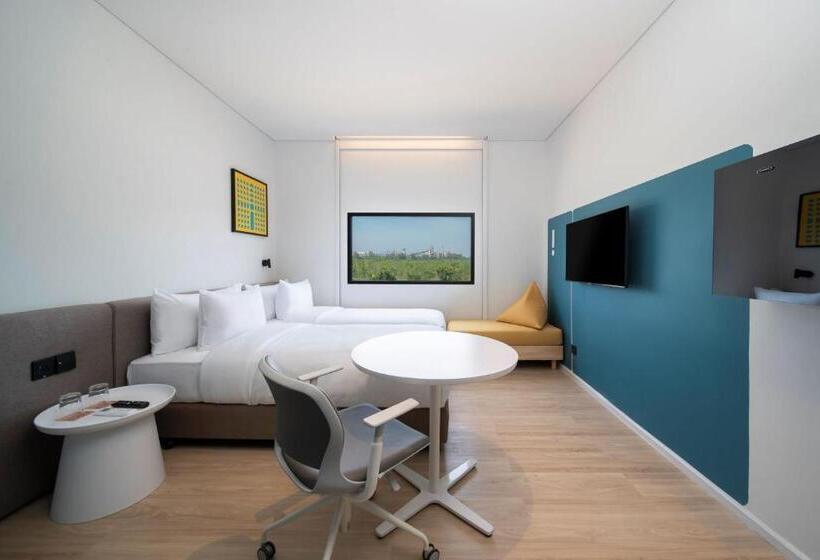 اتاق استاندارد, Go! Hotel Bowin At Robinson Lifestyle Bowin