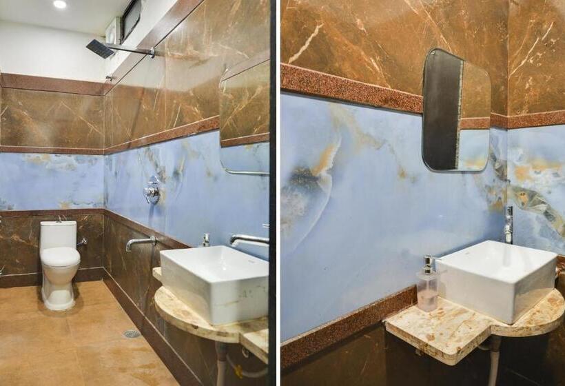 Трехместный Номер Deluxe, Super Townhouse Oak Hotel Ar Ganges Premium