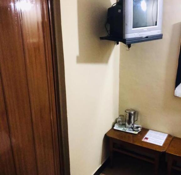 اتاق عادی, Mystique Inn Ooty