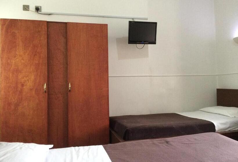 اتاق استاندارد چهار تخته, London Continental