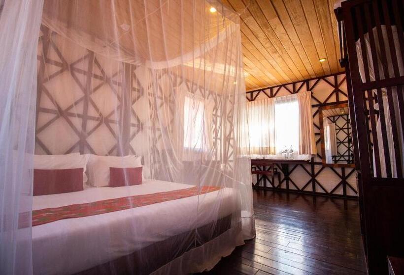 اتاق لوکس با بالکن, Viewpoint Ecolodge