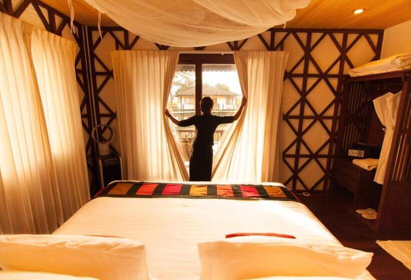 سوئیت با بالکن, Viewpoint Ecolodge