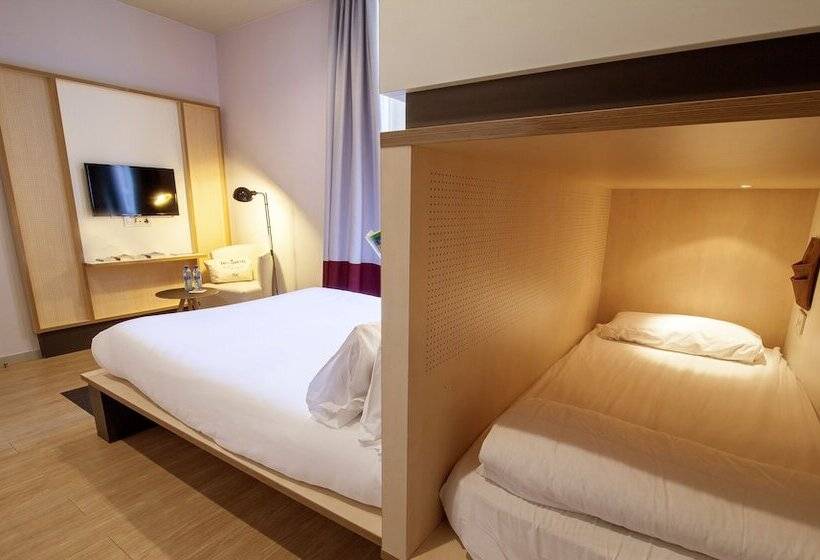 اتاق استاندارد سه نفره, Toc Hostel Madrid