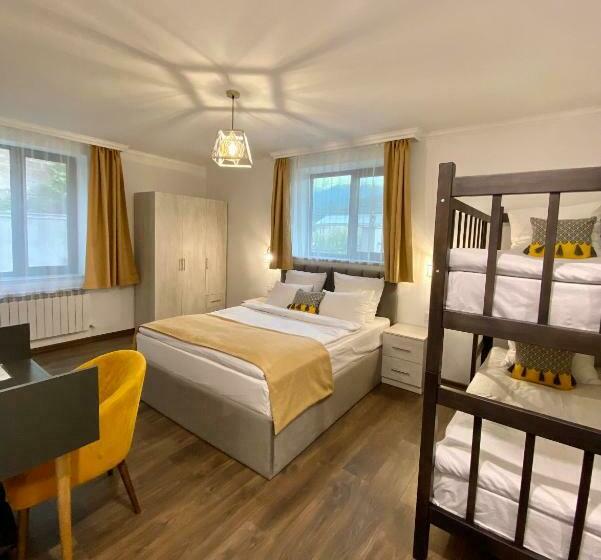 Семейный Номер, Aurelia Hotel & Restaurant