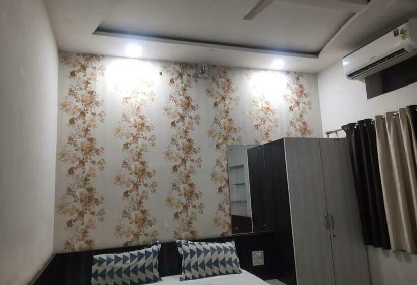 豪华房间, Moon Bagh