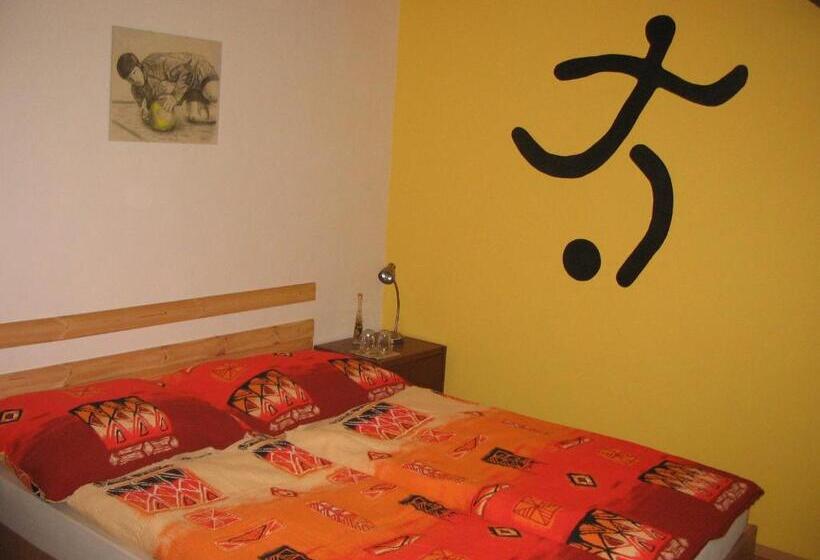스탠다드 트리픔 룸 공동욕실, Bed & Breakfast Penzion Brno