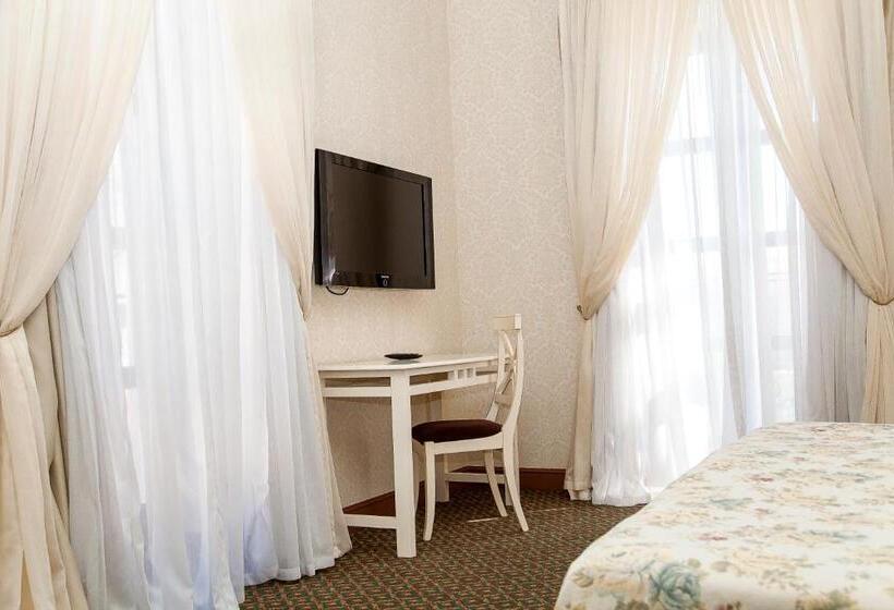 سوییت, Optima Collection Kamianets Podilskyi