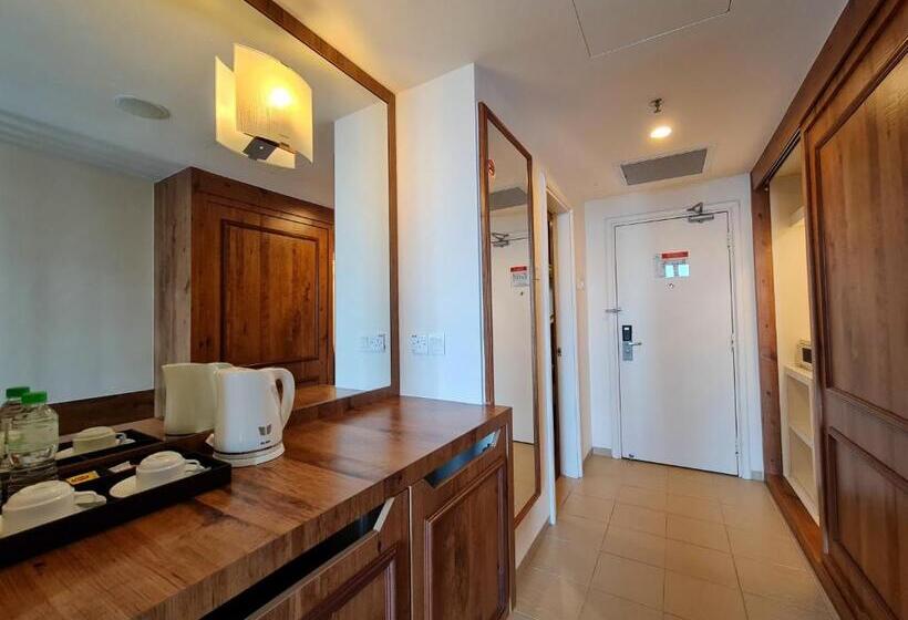 Suite, Swan Garden