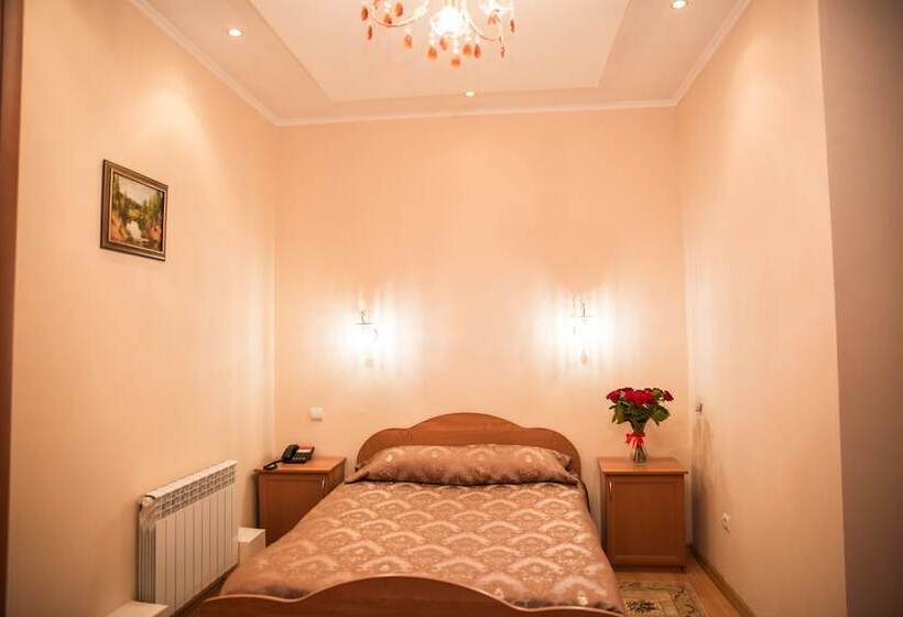 Люкс, Vip House