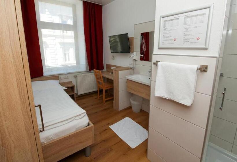 Standaard Éénpersoonskamer met Gedeelde Badkamer, Wilder Mann