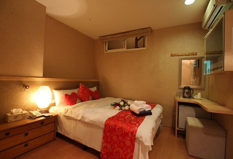 اتاق استاندارد یک نفره, Tanxiang Resort Hotel Sun Moon Lake Harbour   Sun Moon Lake Pier