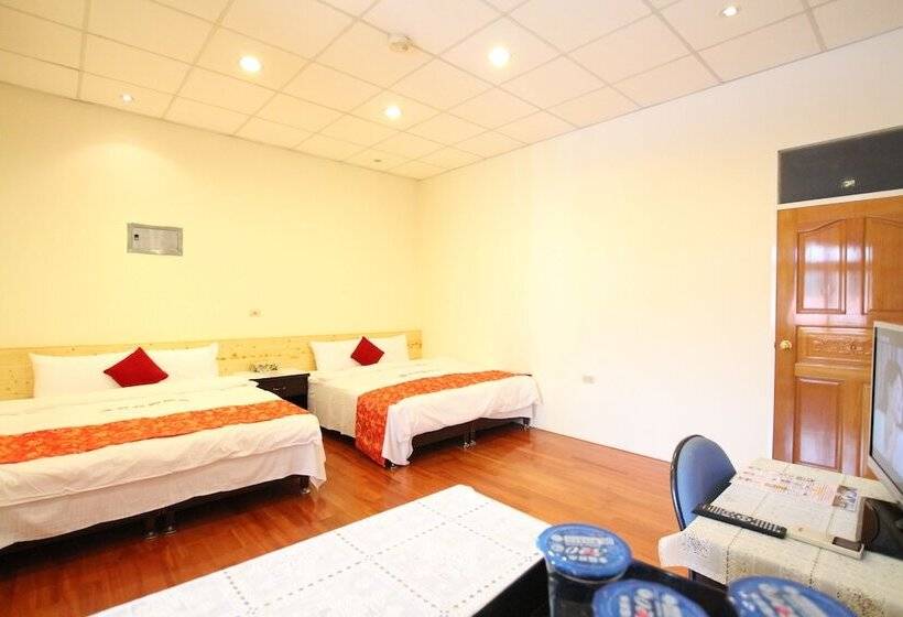 اتاق استاندارد سه نفره, Tanxiang Resort Hotel Sun Moon Lake Harbour   Sun Moon Lake Pier