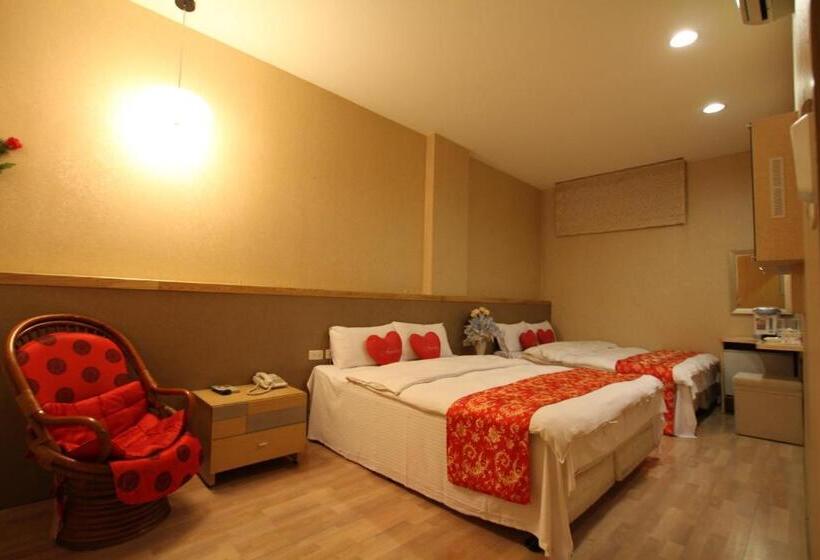 Economy Triple Room, Tanxiang Resort Hotel Sun Moon Lake Harbour   Sun Moon Lake Pier