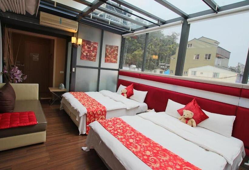 اتاق اجرایی سه نفره, Tanxiang Resort Hotel Sun Moon Lake Harbour   Sun Moon Lake Pier