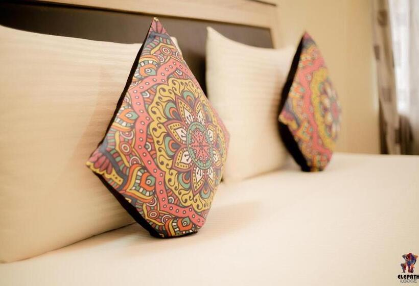 Номер Superior, Elepath Lodge  Pinnawala