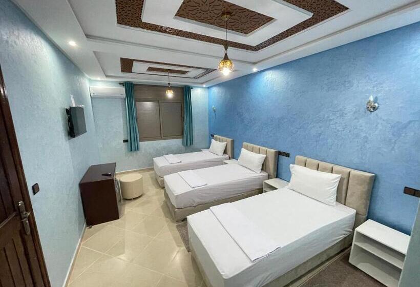 اتاق استاندارد با چشم‌انداز باغ, Ighiz Inn Resort