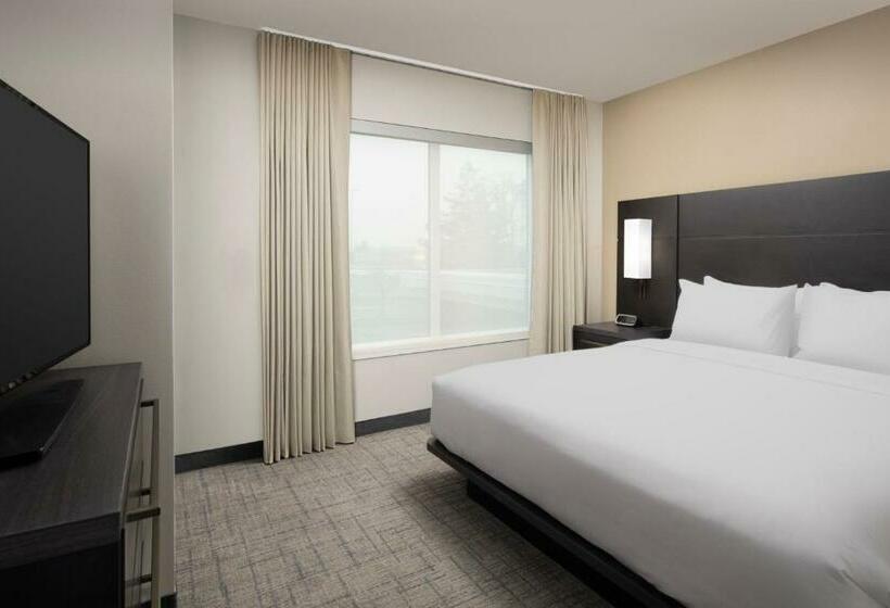 Люкс Кровать Кинг, Residence Inn By Marriott Portland Clackamas