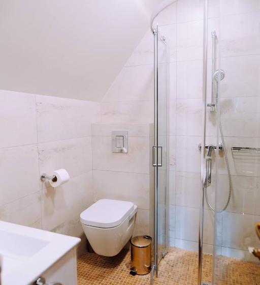 سوییت خانوادگی, Casa Cheile Dâmbovicioarei   Cabana 1