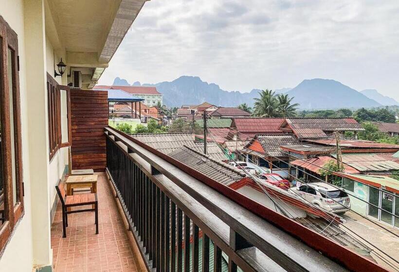 Семейный Номер Вид на Горы, Bountang Mountain View Riverside