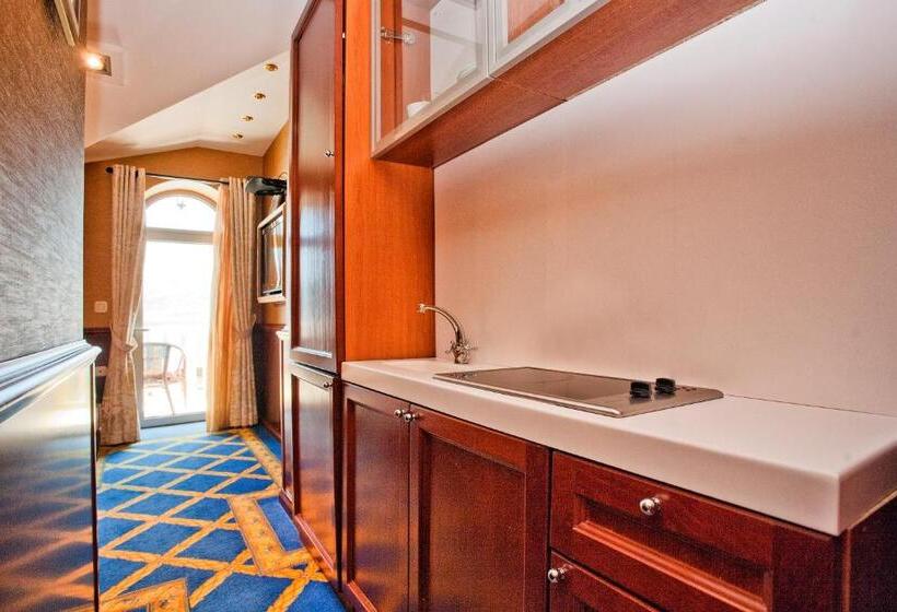 اتاق استاندارد با چشم‌انداز دریا, Luxury Sea Residence By Kristina